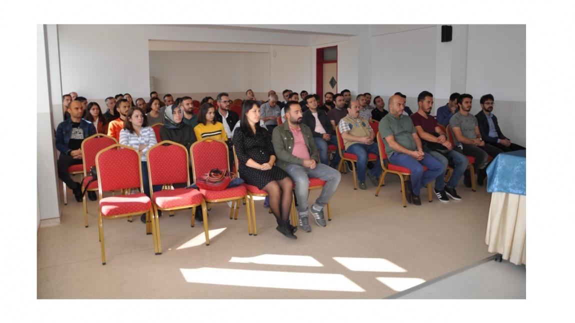 Bilişim Teknolojileri Öğretmenimiz Bolu'da Toplantıya Katıldı